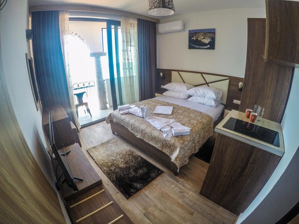 Apartments Timoni Ulcinj Ngoại thất bức ảnh